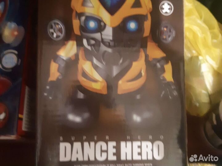 Игрушка робот