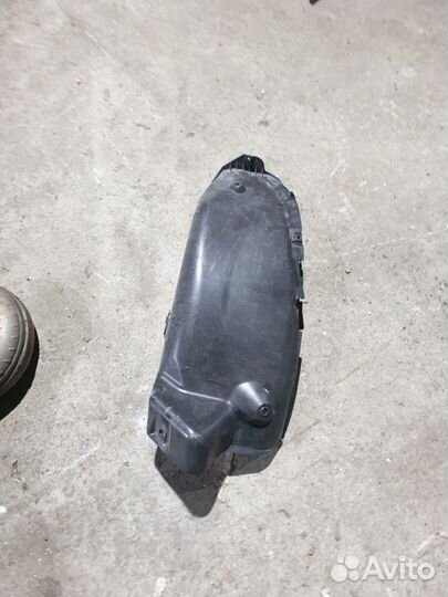 Подкрылок задний левый KIA Cerato 2
