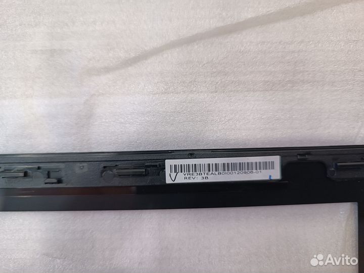 Рамка Toshiba Satellite U840W