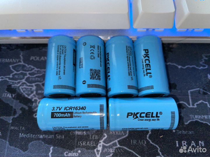 Зарядное устройство 18650 / CR123A