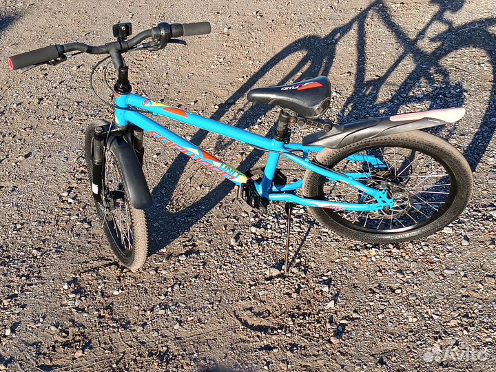 Велосипед горный скоростной 20