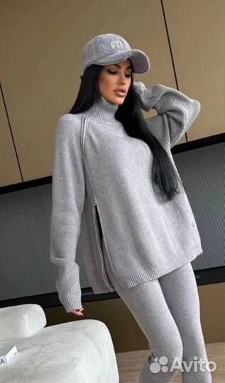 Костюм женский