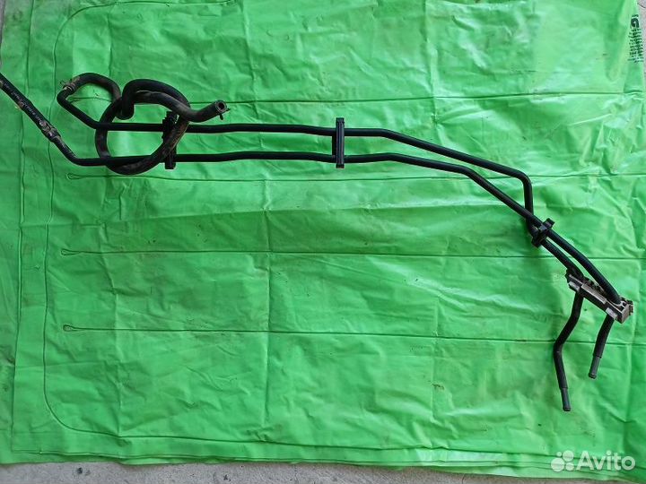 Трубки топливные на Subaru Forester SG5 2002-2007г