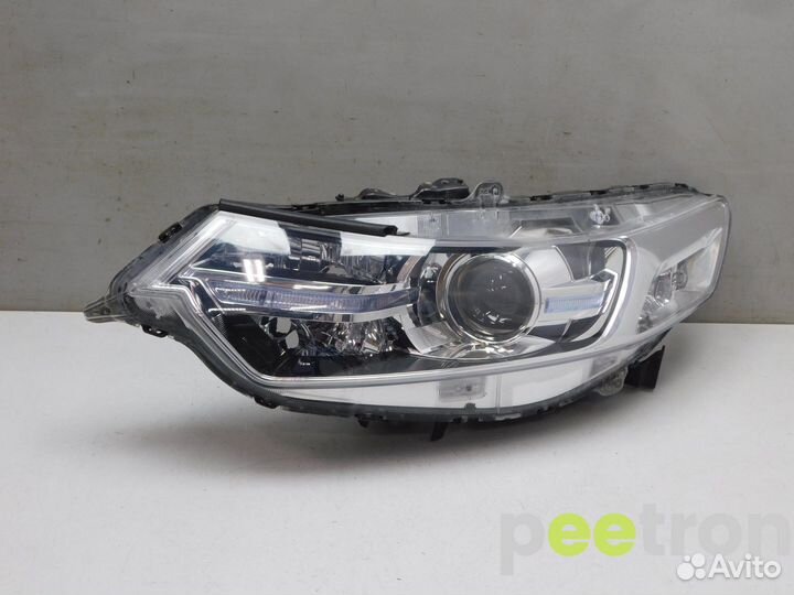 Б/У Б/У Фара левая б/у Рестайлинг с 2011г. Ксенон