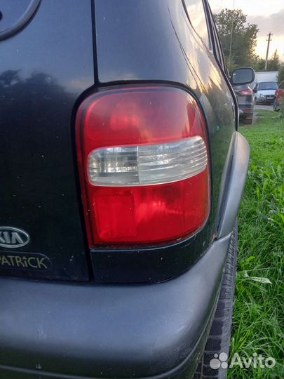 Задний левый правый фонарь киа спортейдж1