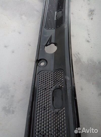 Жабо Great Wall Hover H3 2010