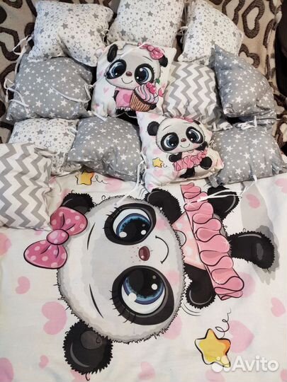 Набор бортиков в кроватку