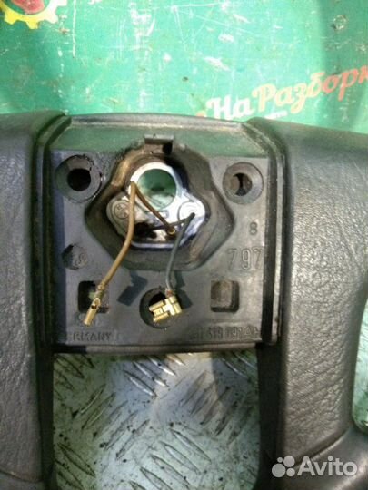 Руль рулевое колесо Volkswagen Passat B3