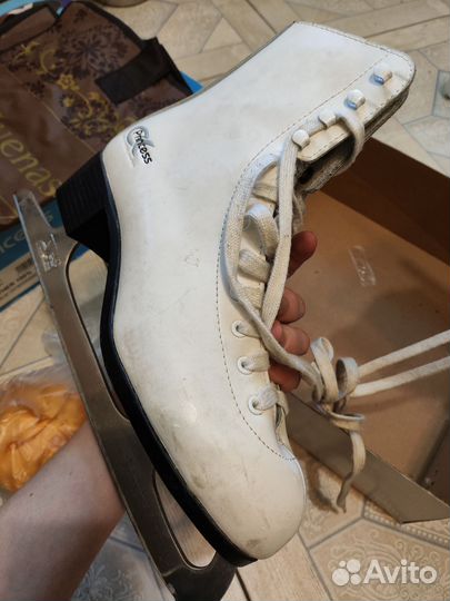 Фигурные Коньки 39 размер