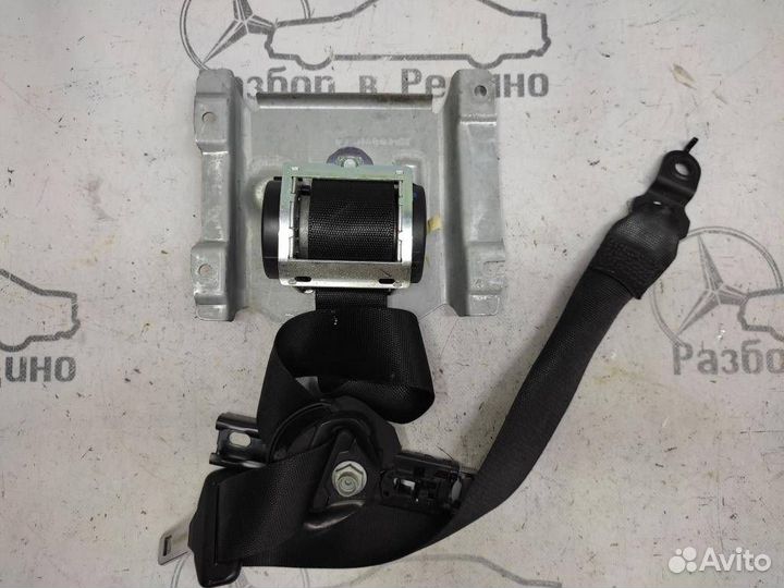 Ремень безопасности передний правый w251 R-class