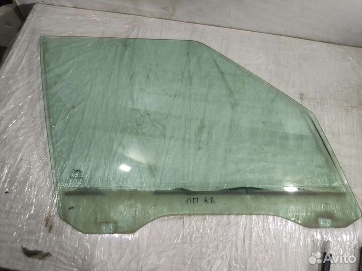 Стекло передней правой двери Vogue L322