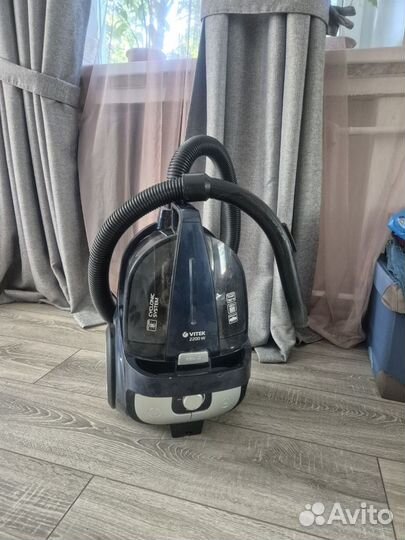 Пылесос Vitek