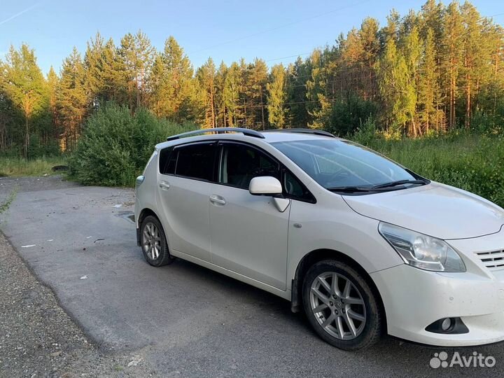 Toyota Verso 1.8 CVT, 2012, 264 000 км
