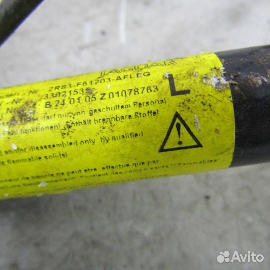 Скоба ремня безопасности левая jaguar S-type 2004