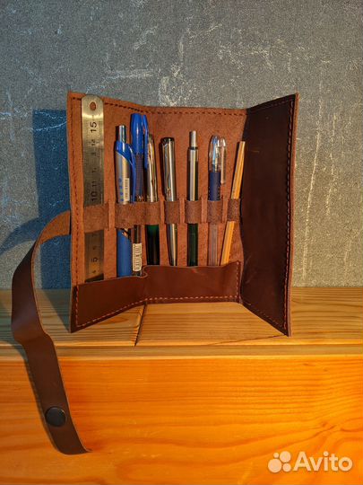 Пенал скрутка из кожи
