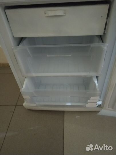 Холодильник Indesit