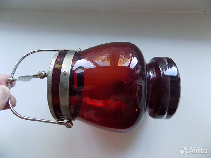 Сахарница из красного стекла. СССР