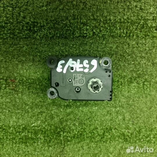 Моторчик заслонки печки Opel Astra J GTC 2012