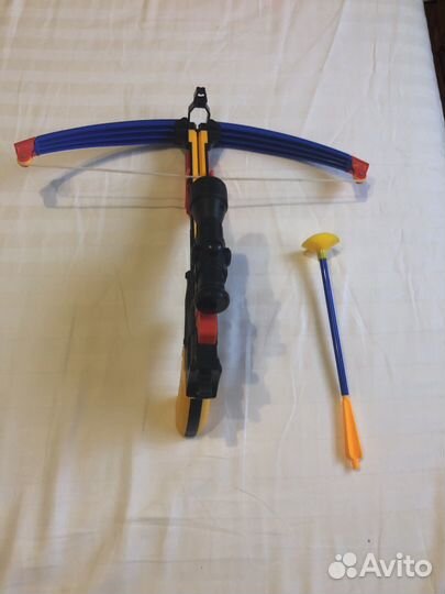 Арбалет со стрелой игрушка