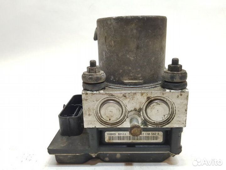 Блок abs Hyundai Santa Fe 2.2 D4HB 2011