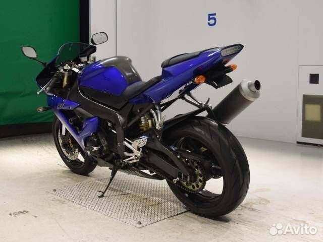 Yamaha YZF-R1