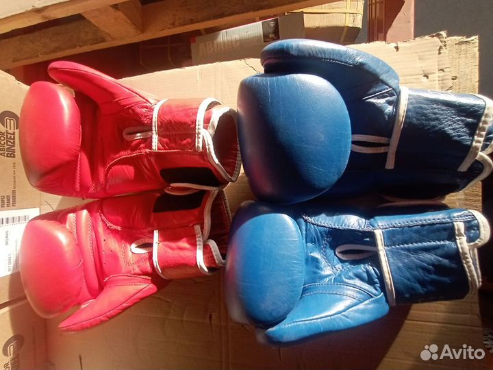 Новые боксерские перчатки, лапы и шлема