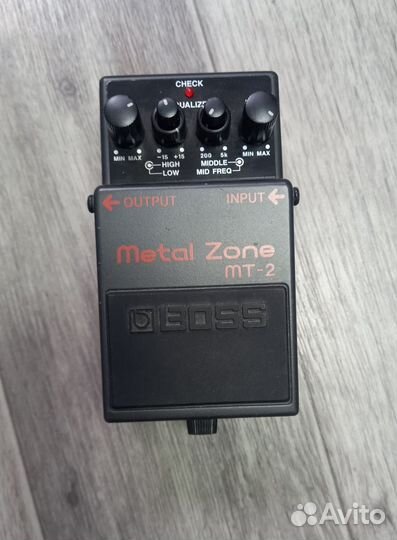 Педаль эффектов boss