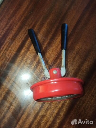 Закаточная машинка автомат для консервирования