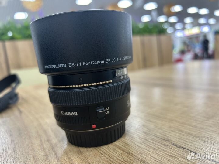 Объектив canon 50 1.4