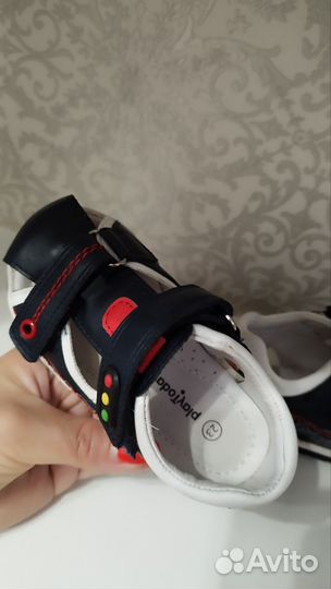 Сандали на мальчика 23р