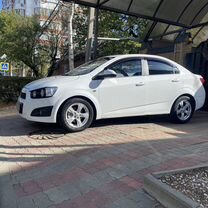 Chevrolet Aveo 1.6 AT, 2015, 103 400 км, с пробегом, цена 895 000 руб.