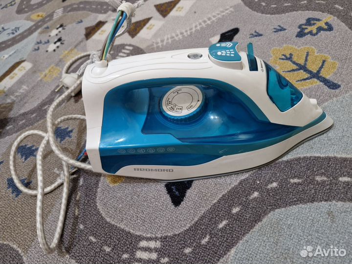 Утюг Редмонд Redmond