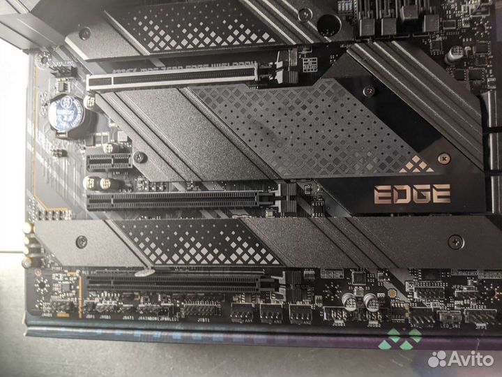 MSI Z690 MAG edge wifi DDR4