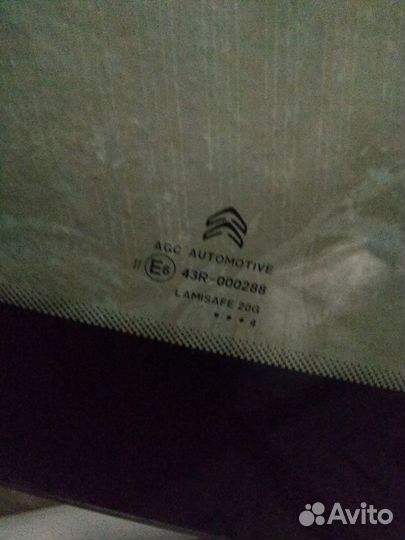 Ситроен С4 Б7 Citroen C4B7 стекло лобовое Оригинал