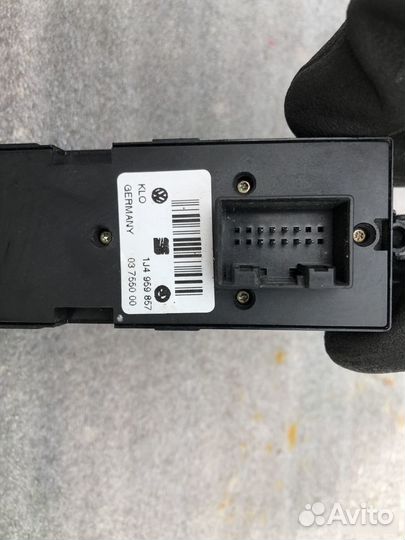 Блок кнопок Volkswagen Passat B5