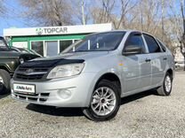 ВАЗ (LADA) Granta 1.6 MT, 2015, 241 000 км, с пробегом, цена 475 000 руб.