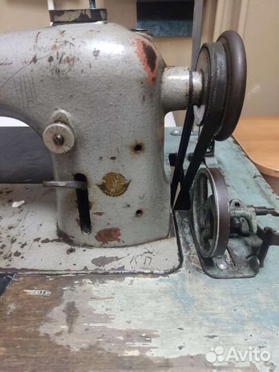 Швейная машина