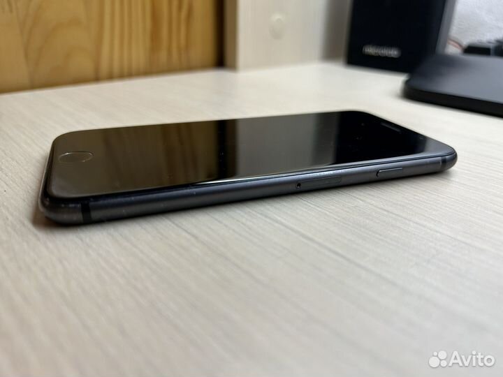 iPhone 8, 256 ГБ