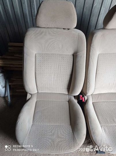 Сидения кремовые пассат б5 комплект