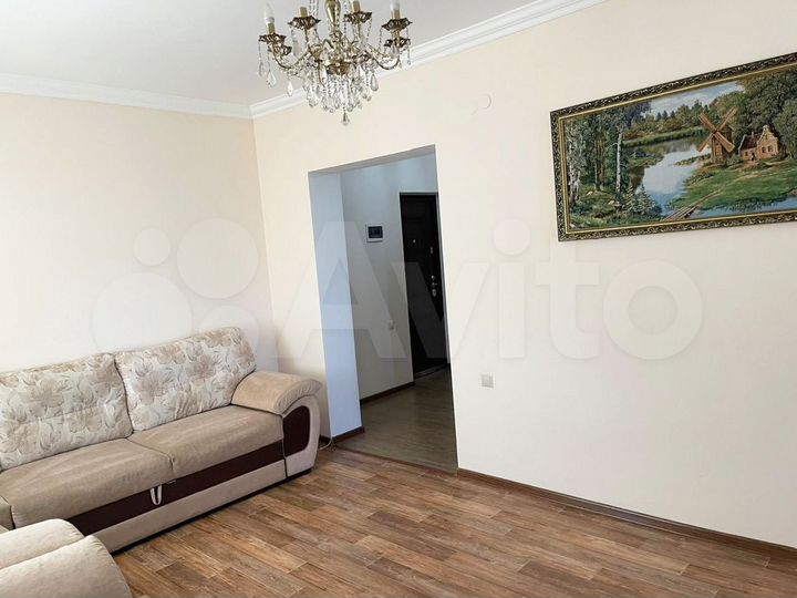 2-к. квартира, 54 м², 6/10 эт.