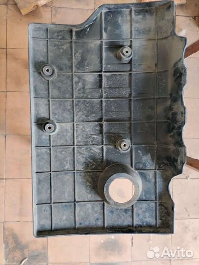 Крышка двс lifan x60