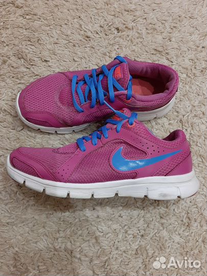 Кроссовки nike женские