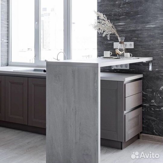 Серая матовая кухня