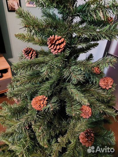 Елка искусственная 150 см с шишками
