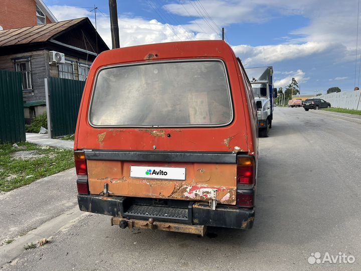 Mazda Bongo 2.0 МТ, 1993, битый, 230 000 км