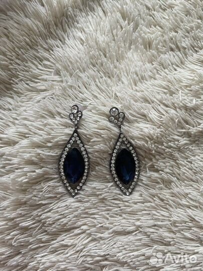 Серьги бежутерия