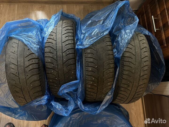 Bridgestone Ice Cruiser 7000 185/65 R15
