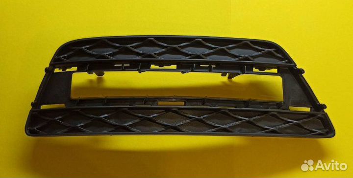 Накладка бампера левая Mercedes-Benz Actros Axor