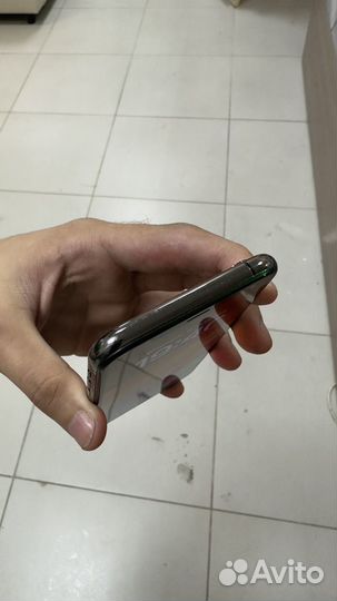 iPhone Xs, 64 ГБ