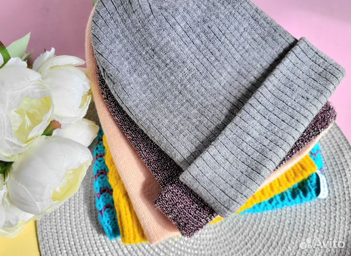 Шапка женская вязаная бини